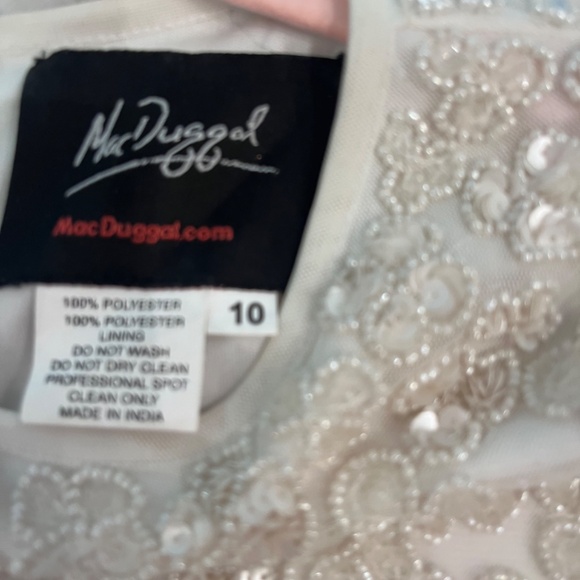 Mac Duggal White sequin gown - Picture 6 of 13